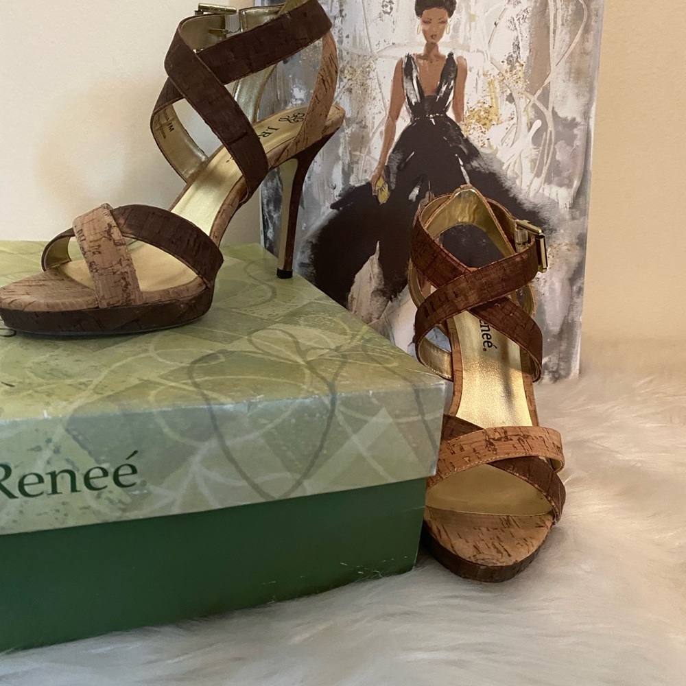 Women sandals